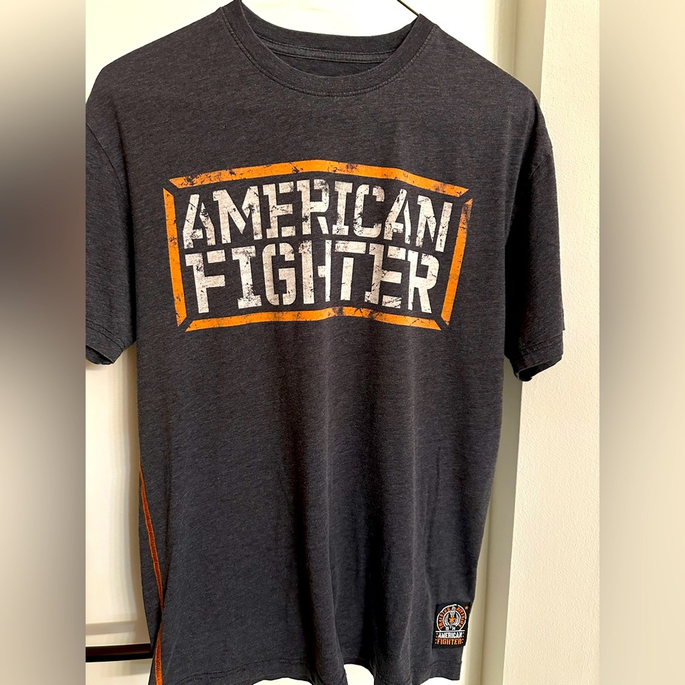 XL American Fighter shirt